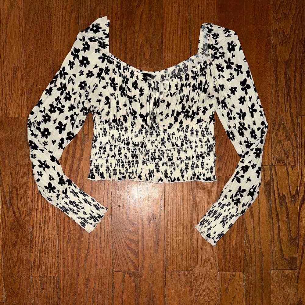 Kendall and Kylie cropped top